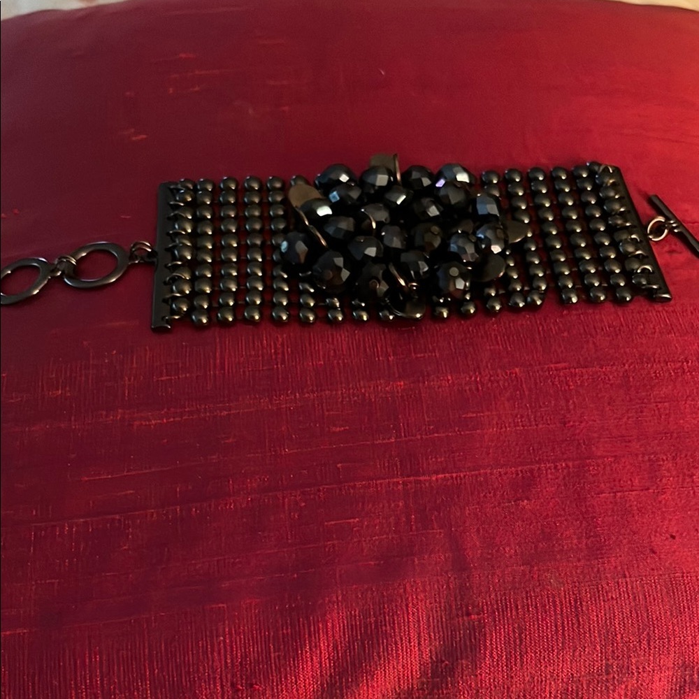 Elegant Black Beaded Bracelet